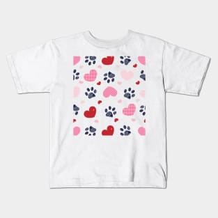 Plaid pink red hearts and doodle paw print Kids T-Shirt